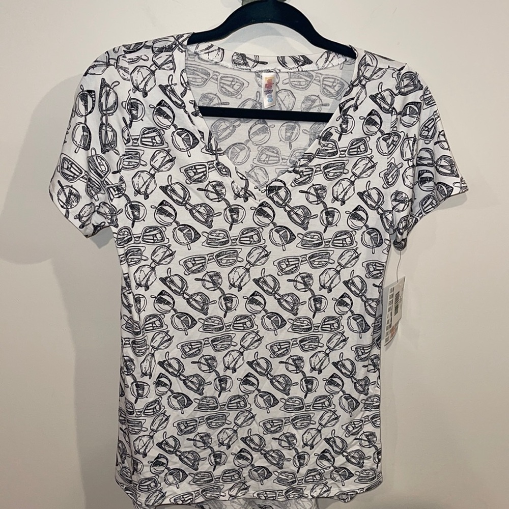 Lularoe Christy V neck top size XS